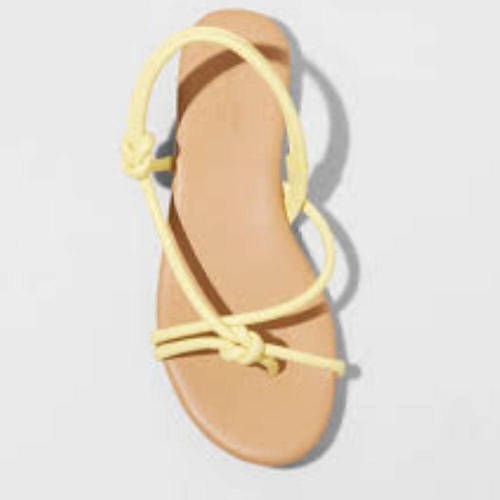 𝅺Universal Thread Women's Petal Yellow Tubular Sandals